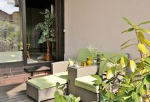 Genießen Sie ein Gläschen auf der schönen Terrasse